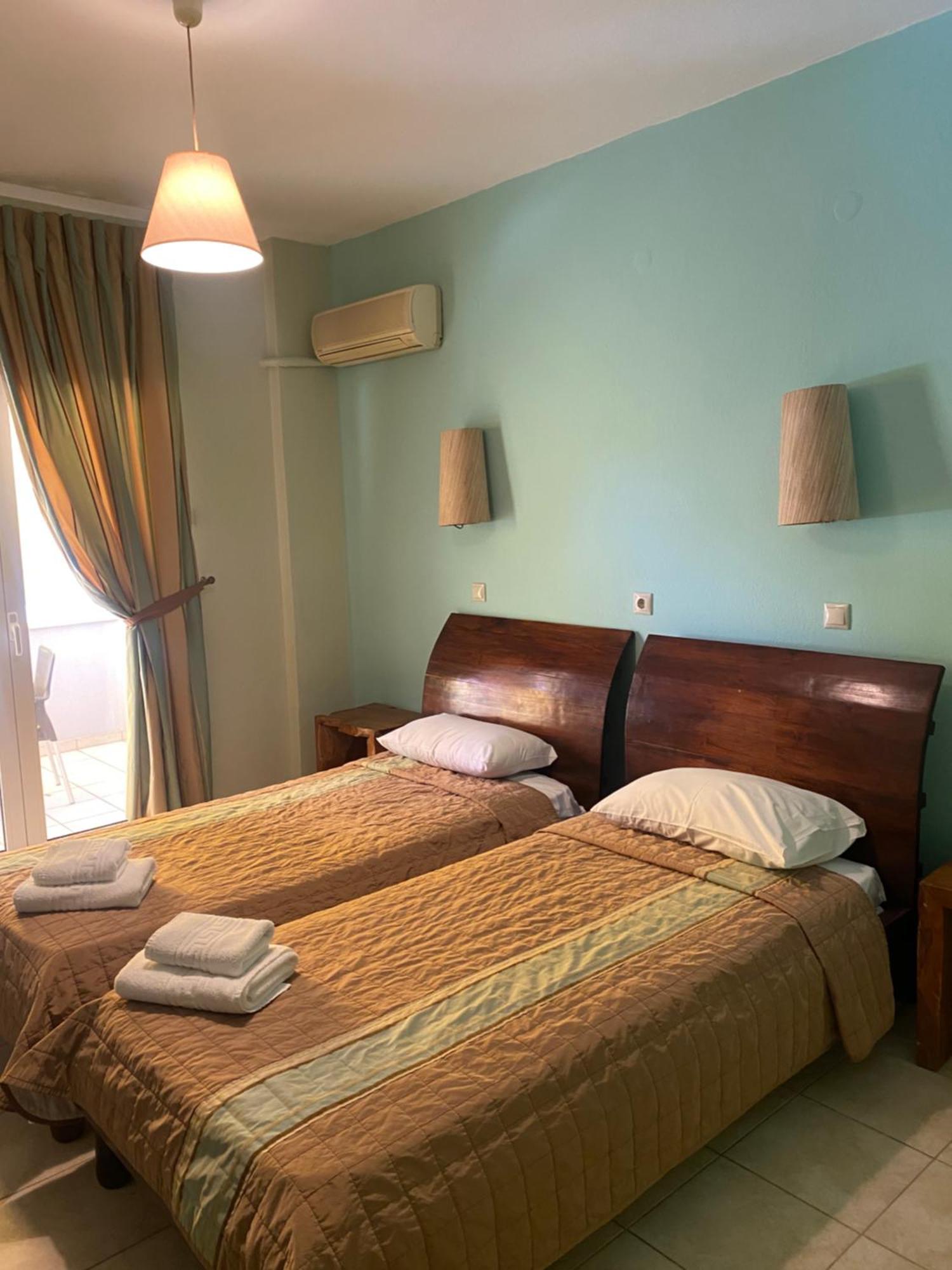 Hotel Kalloni Volos Bagian luar foto