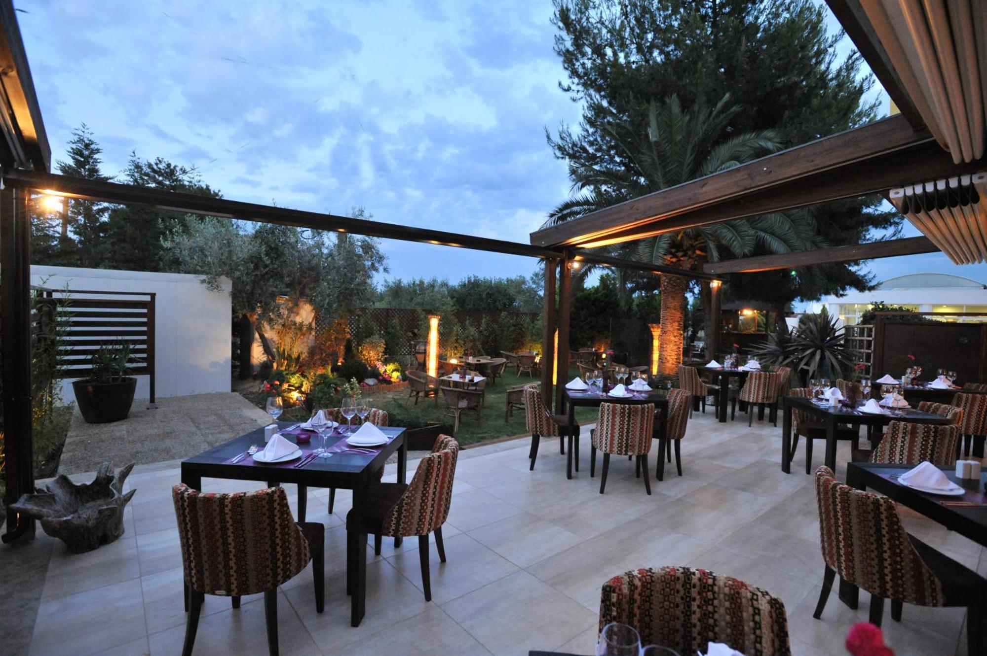 Hotel Kalloni Volos Bagian luar foto
