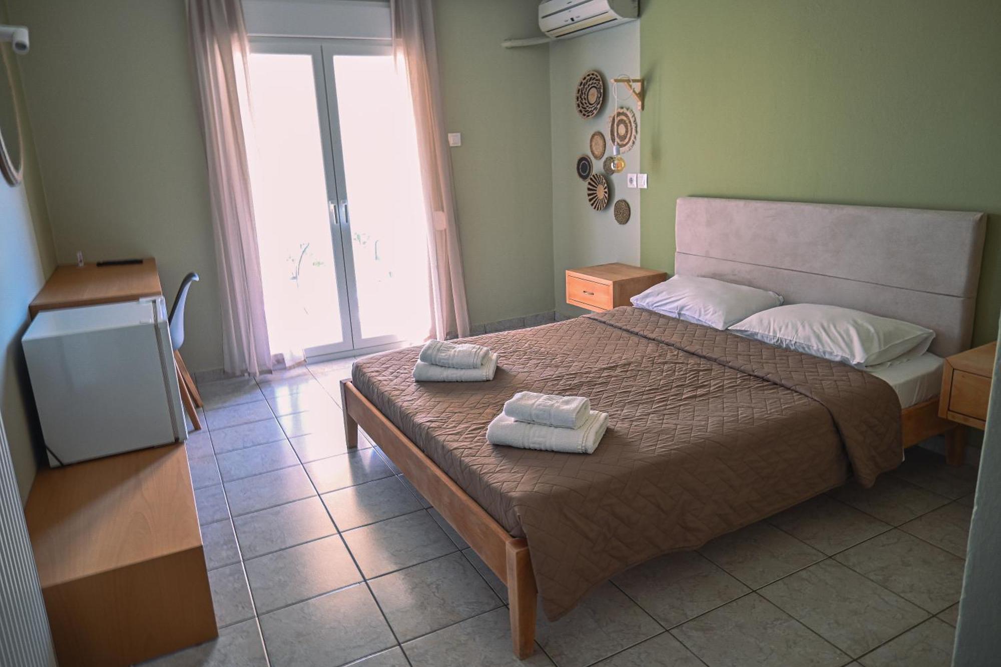 Hotel Kalloni Volos Bagian luar foto
